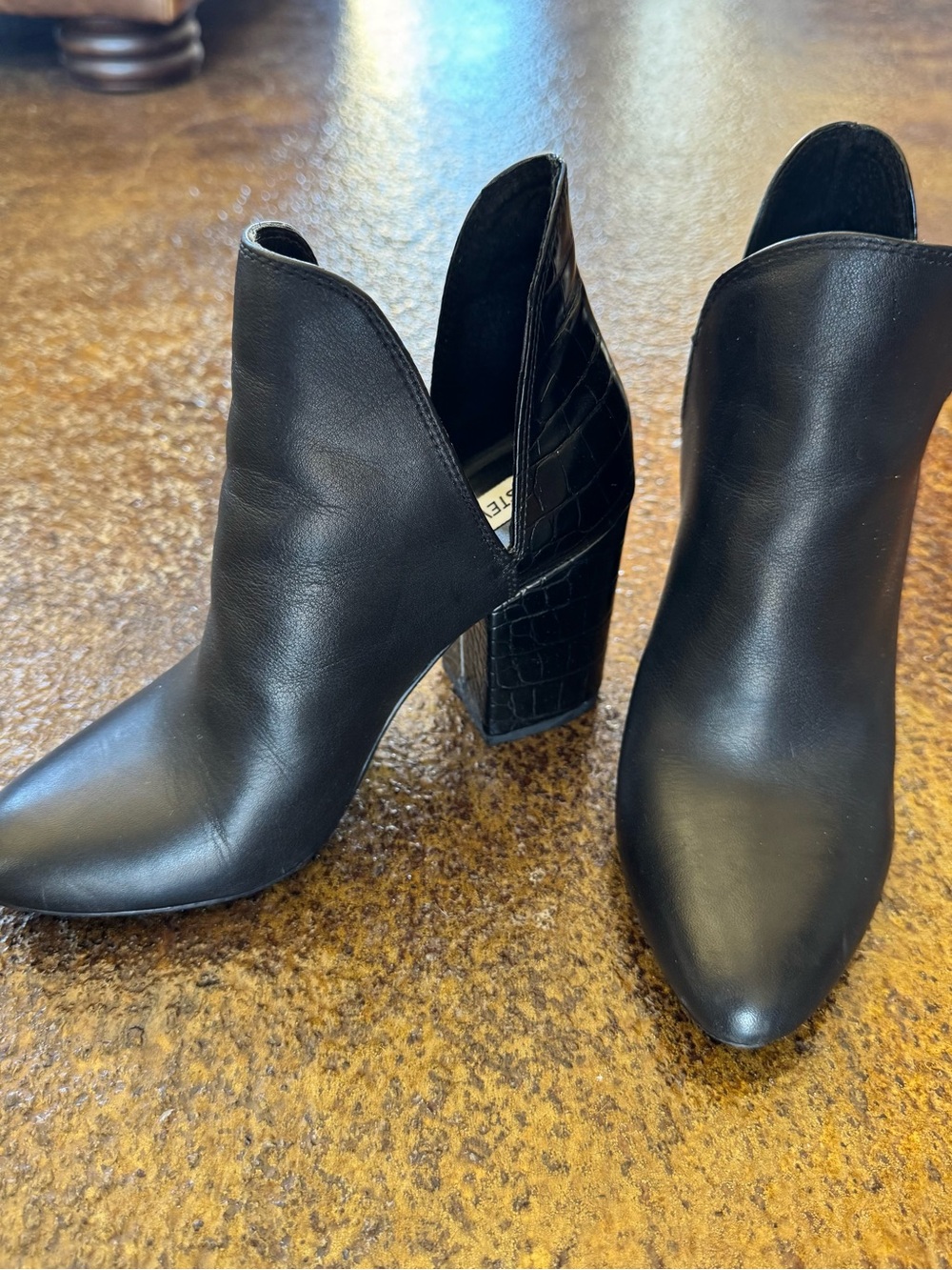 Steve Madden Black Pointed Ankle Boots with Croc-Textured Heel